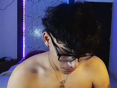 Mr yisuzz online show from June 2026 11:48:01 AM