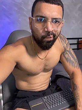 RoccoSaenz online show from June 2026 05:47:01 PM