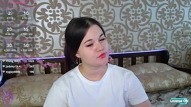 Snapshot of ElisesMuse chatting on June 2026 01:46:01 PM ElisesMuse online show from June 2026 01:46:01 PM