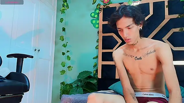 Snapshot of langelo_el chatting on June 2026 12:44:02 PM langelo el online show from June 2026 12:44:02 PM