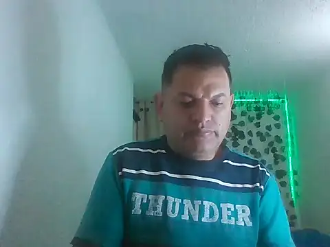 Snapshot of Alessandro-luxe chatting on June 2026 10:46:02 PM Alessandro-luxe online show from June 2026 10:46:02 PM