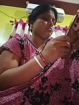 Snapshot of itz_sima34 chatting on June 2026 10:48:02 PM itz sima34 online show from June 2026 10:48:02 PM