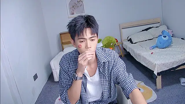 Snapshot of Gay-Sexshowboy69 chatting on July 2026 06:17:01 PM Gay-Sexshowboy69 online show from July 2026 06:17:01 PM