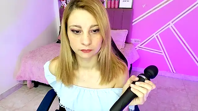 Snapshot of Barbie__sweet chatting on June 2026 12:42:02 PM Barbie sweet online show from June 2026 12:42:02 PM
