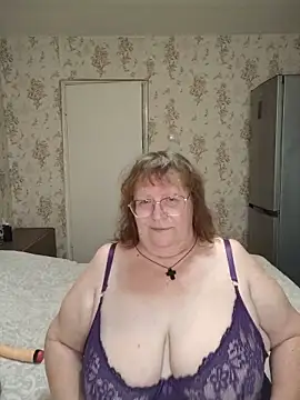 Snapshot of Sweet19-68 chatting on June 2026 08:52:01 AM Sweet19-68 online show from June 2026 08:52:01 AM