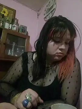 Snapshot of curvy_latina chatting on July 2026 04:47:02 AM curvy latina online show from July 2026 04:47:02 AM