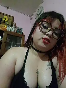 Snapshot of curvy_latina chatting on July 2026 11:51:01 PM curvy latina online show from July 2026 11:51:01 PM