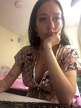 Snapshot of alessandra_bianchi chatting on June 2026 05:39:02 PM alessandra bianchi online show from June 2026 05:39:02 PM