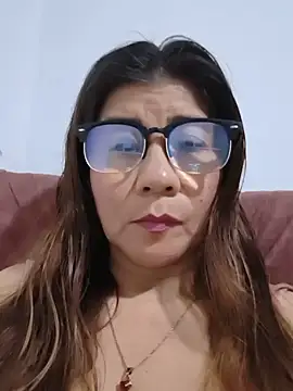 Snapshot of fire_mommy chatting on June 2026 10:18:02 PM fire mommy online show from June 2026 10:18:02 PM