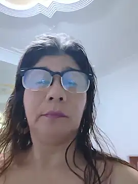 Snapshot of fire_mommy chatting on June 2026 10:24:01 PM fire mommy online show from June 2026 10:24:01 PM