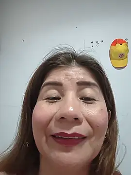 Snapshot of fire_mommy chatting on July 2026 09:21:01 PM fire mommy online show from July 2026 09:21:01 PM