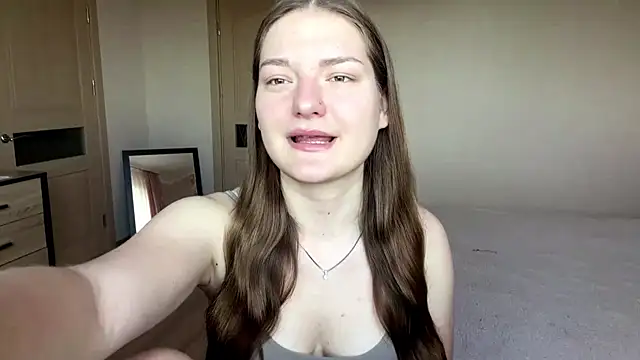 Snapshot of lizzzanatooo chatting on June 2026 07:43:01 AM lizzzanatooo online show from June 2026 07:43:01 AM