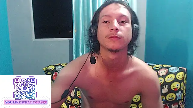 MrKingsaintx online show from June 2026 12:33:02 AM