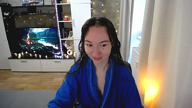 Snapshot of Maryana_Ro chatting on March 2026 02:43:01 PM Maryana Ro online show from March 2026 02:43:01 PM