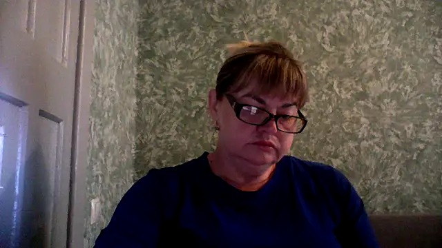 Snapshot of Empress211 chatting on June 2026 05:36:02 AM Empress211 online show from June 2026 05:36:02 AM