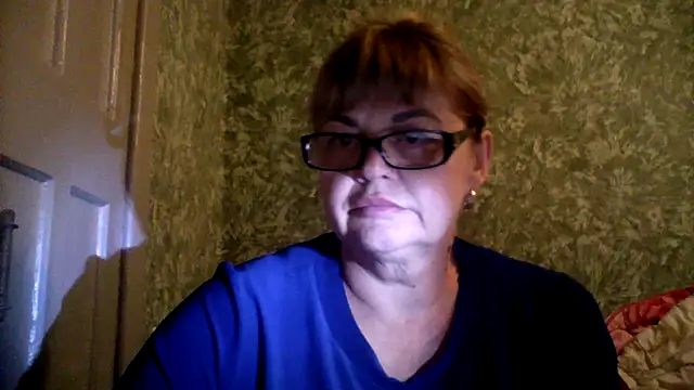 Snapshot of Empress211 chatting on June 2026 06:23:02 PM Empress211 online show from June 2026 06:23:02 PM