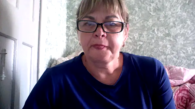 Snapshot of Empress211 chatting on June 2026 06:47:02 AM Empress211 online show from June 2026 06:47:02 AM