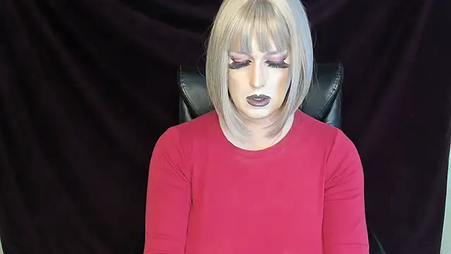 Snapshot of Danielle_tv33 chatting on January 2025 06:35:02 PM Danielle tv33 online show from January 2025 06:35:02 PM