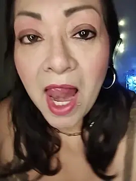 Snapshot of Khatty_Sex chatting on June 2026 02:09:02 AM Khatty Sex online show from June 2026 02:09:02 AM