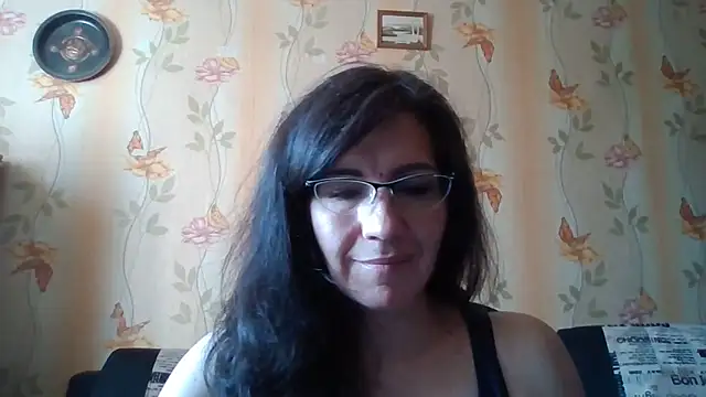 Snapshot of Miss_Heliena chatting on June 2026 08:29:01 AM Miss Heliena online show from June 2026 08:29:01 AM