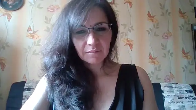 Snapshot of Miss_Heliena chatting on June 2026 08:15:02 AM Miss Heliena online show from June 2026 08:15:02 AM