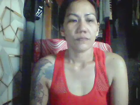 Snapshot of pinayheartaker chatting on May 2026 10:22:02 PM pinayheartaker online show from May 2026 10:22:02 PM