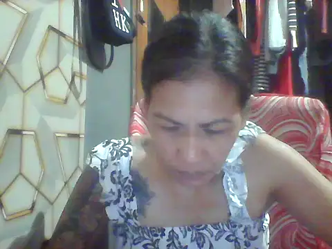 Snapshot of pinayheartaker chatting on June 2026 12:00:02 PM pinayheartaker online show from June 2026 12:00:02 PM