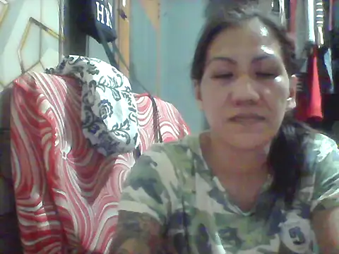 Snapshot of pinayheartaker chatting on June 2026 02:39:01 PM pinayheartaker online show from June 2026 02:39:01 PM