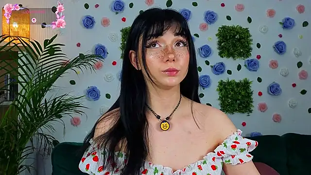 Snapshot of justmeavery chatting on June 2026 12:50:02 AM justmeavery online show from June 2026 12:50:02 AM