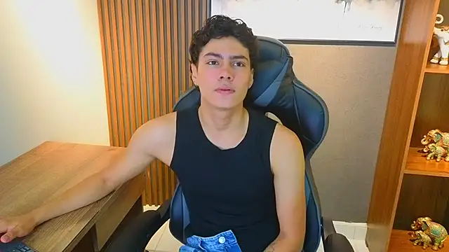 Snapshot of Esteban_Fire chatting on June 2026 12:54:02 PM Esteban Fire online show from June 2026 12:54:02 PM