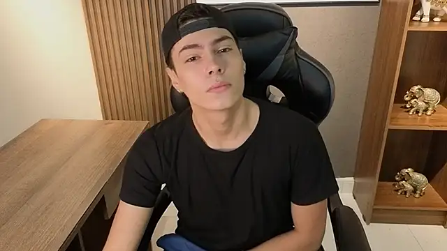 Snapshot of Esteban_Fire chatting on June 2026 11:54:01 AM Esteban Fire online show from June 2026 11:54:01 AM