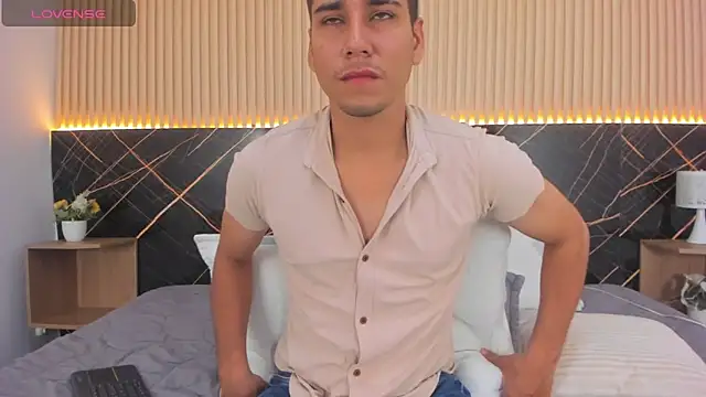 Mauro boy online show from June 2026 07:20:01 PM