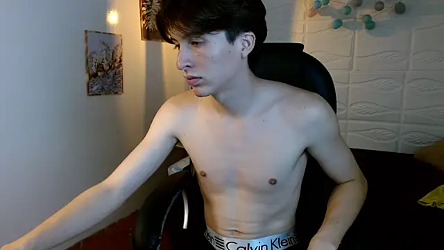 Marcoviolet online show from June 2026 08:32:02 PM