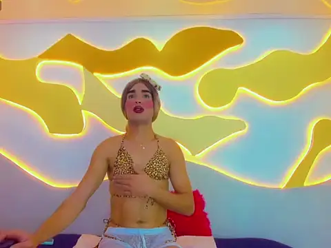 Snapshot of MaiteCandyxx chatting on July 2026 01:06:01 PM MaiteCandyxx online show from July 2026 01:06:01 PM