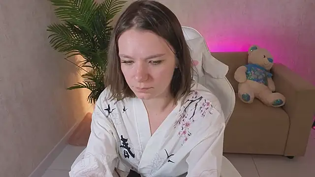 kira hatti online show from June 2026 09:08:02 AM