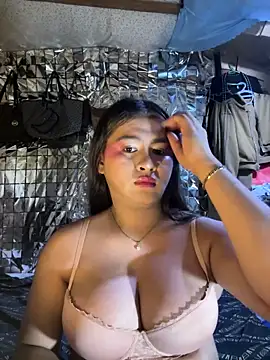 hotsexychick online show from June 2026 06:11:02 PM