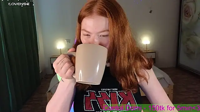 Snapshot of YourGingerCute chatting on July 2026 12:25:02 PM YourGingerCute online show from July 2026 12:25:02 PM