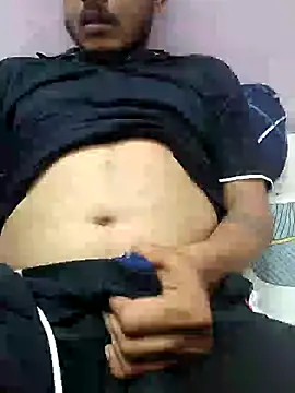 Snapshot of Dakuu_A chatting on July 2026 08:01:02 PM Dakuu A online show from July 2026 08:01:02 PM