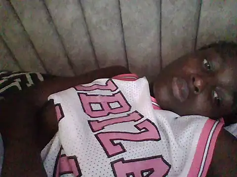 Snapshot of slimbabydolly chatting on June 2026 01:27:01 PM slimbabydolly online show from June 2026 01:27:01 PM