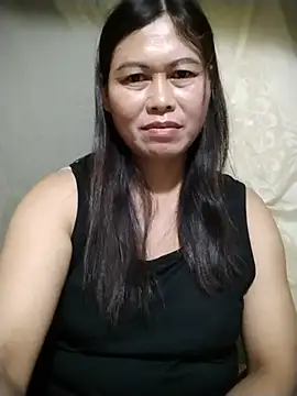 Snapshot of -Hatybi- chatting on June 2026 10:43:02 PM -Hatybi- online show from June 2026 10:43:02 PM