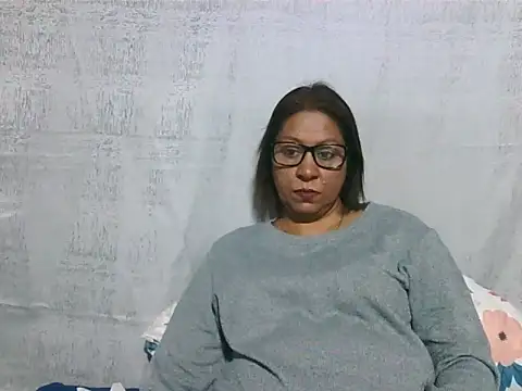 Snapshot of IndianSexyMilf69 chatting on June 2026 05:02:01 AM IndianSexyMilf69 online show from June 2026 05:02:01 AM