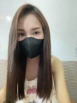 Snapshot of -Samm_ chatting on June 2026 06:18:02 AM -Samm online show from June 2026 06:18:02 AM