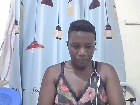 Snapshot of Sly_bootyebony chatting on June 2026 07:39:01 PM Sly bootyebony online show from June 2026 07:39:01 PM
