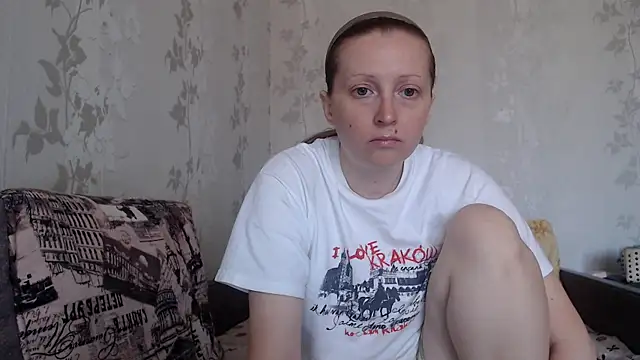 Snapshot of Luna_Bliiss chatting on June 2026 10:10:02 AM Luna Bliiss online show from June 2026 10:10:02 AM