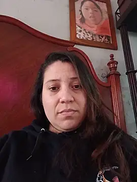 Snapshot of Maira73 chatting on June 2026 05:45:01 PM Maira73 online show from June 2026 05:45:01 PM