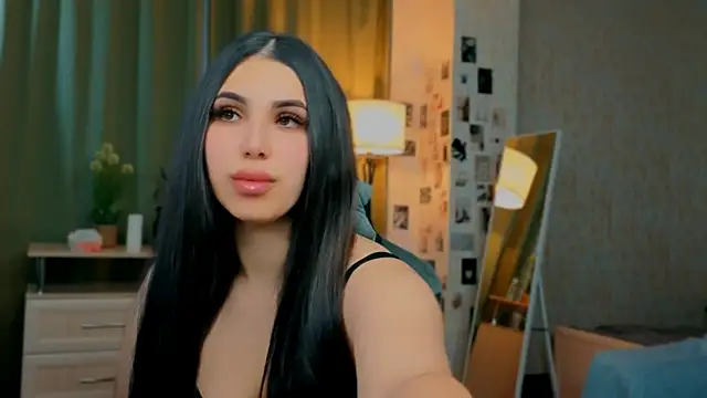 lipsyjanee online show from June 2026 04:05:01 AM