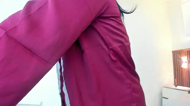 BIANCA MORETTI1 online show from June 2026 07:25:01 PM