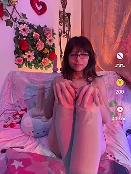 Snapshot of titegirl chatting on May 2026 07:38:01 AM titegirl online show from May 2026 07:38:01 AM