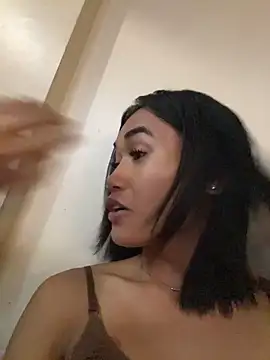 bigcock janine online show from June 2026 01:39:01 AM