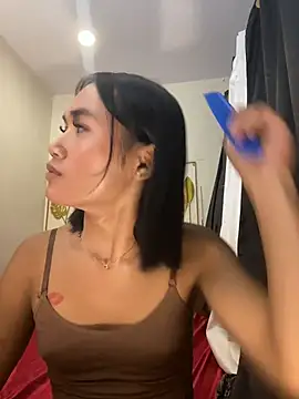 bigcock janine online show from June 2026 05:34:01 AM